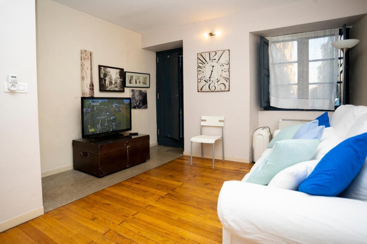 شقة Turistiqa - Ferrol - Triplex Centro المظهر الخارجي الصورة